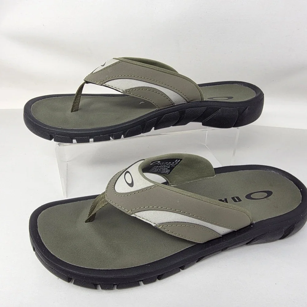 Oakley Operative 2.0 Sandals Mens 9 Flip Flops Olive Green Gray FOF100418 EX